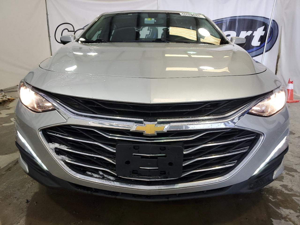 2022 Chevrolet Malibu - Image 5
