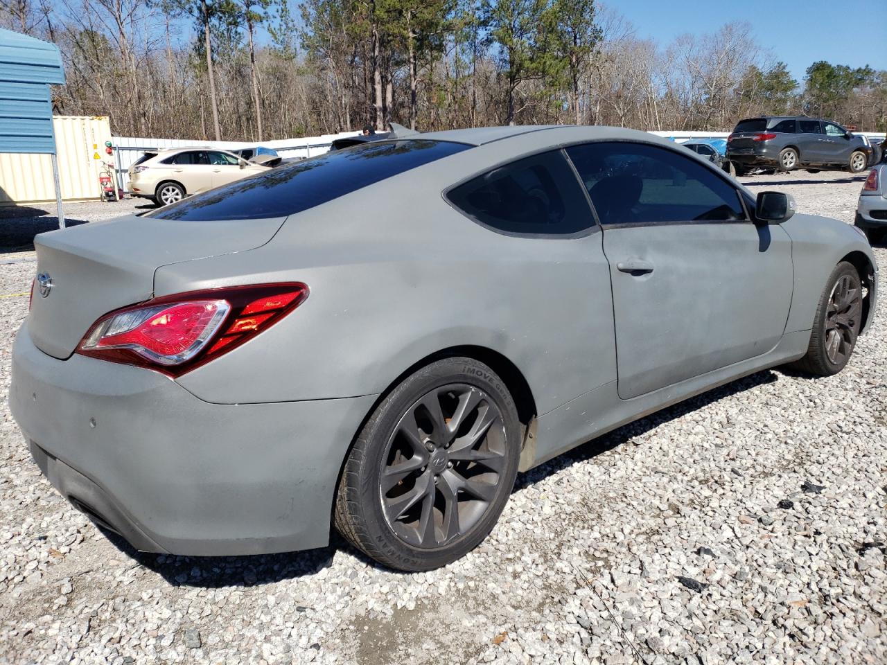 2013 Hyundai Genesis - Image 3
