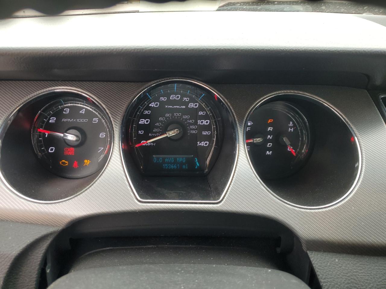 2011 Ford Taurus - Image 9