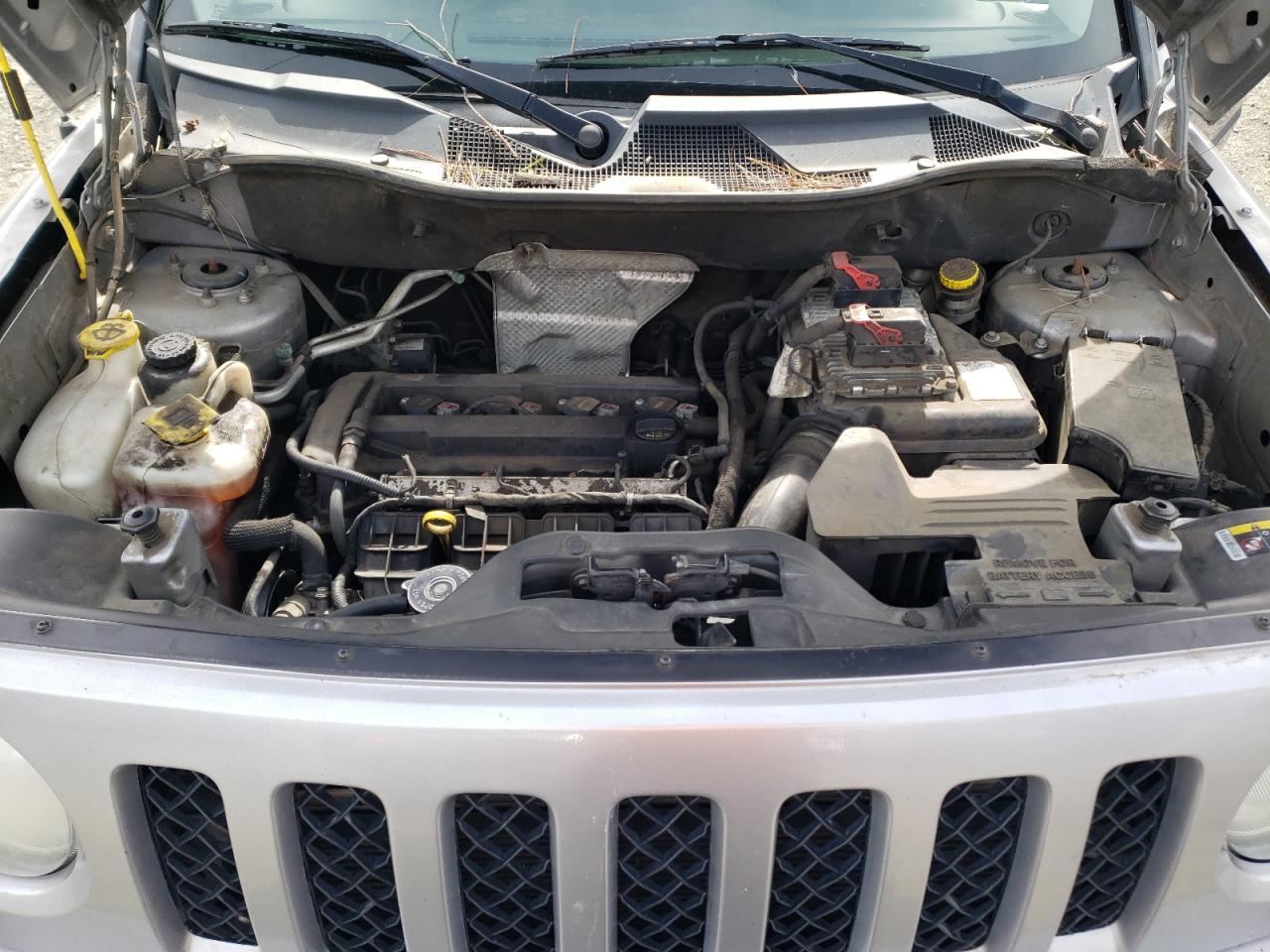 2014 Jeep Liberty (Patriot) - Image 12