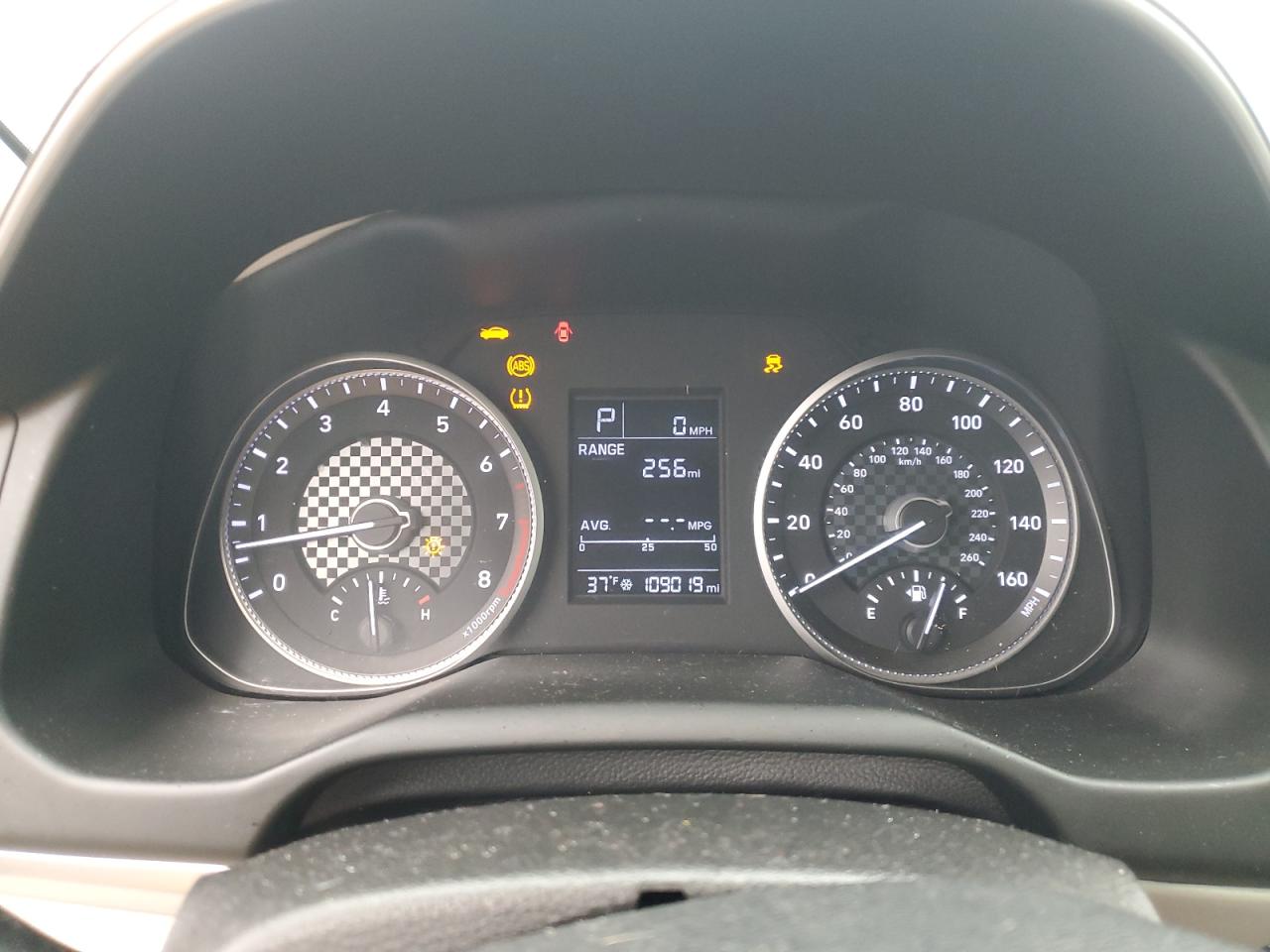 2019 Hyundai Elantra - Image 9