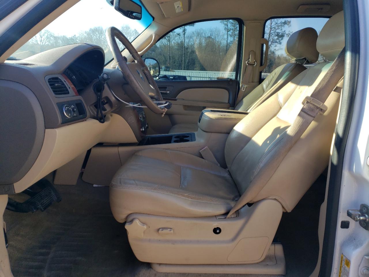 2014 Chevrolet Tahoe - Image 7