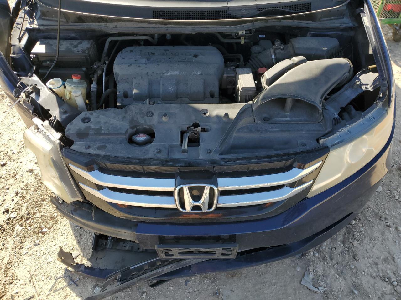 2015 Honda Odyssey - Image 14