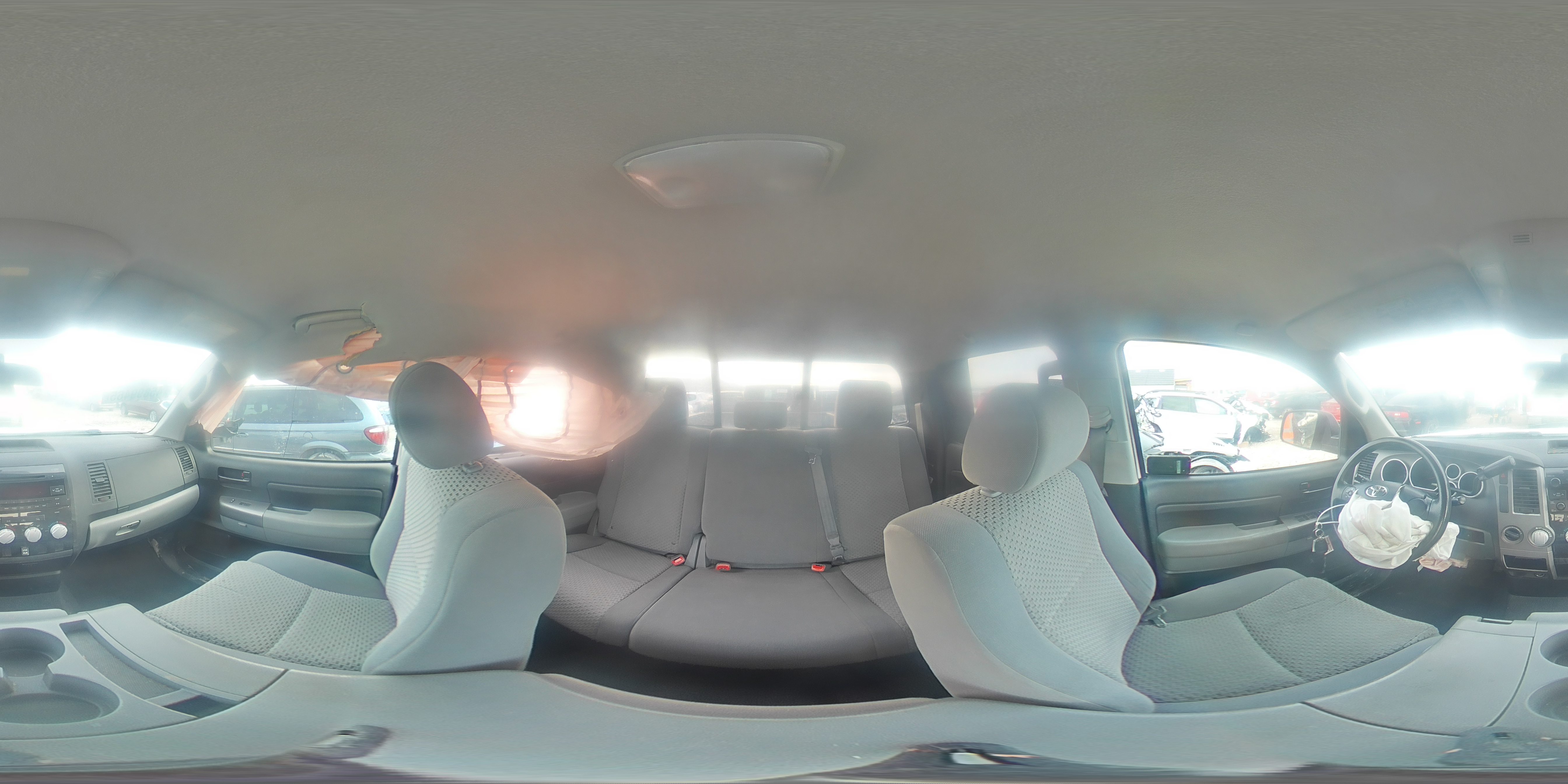 2012 Toyota Tundra - Image 14