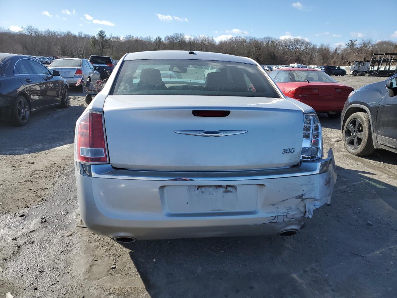 2012 Chrysler 300 - Image 6