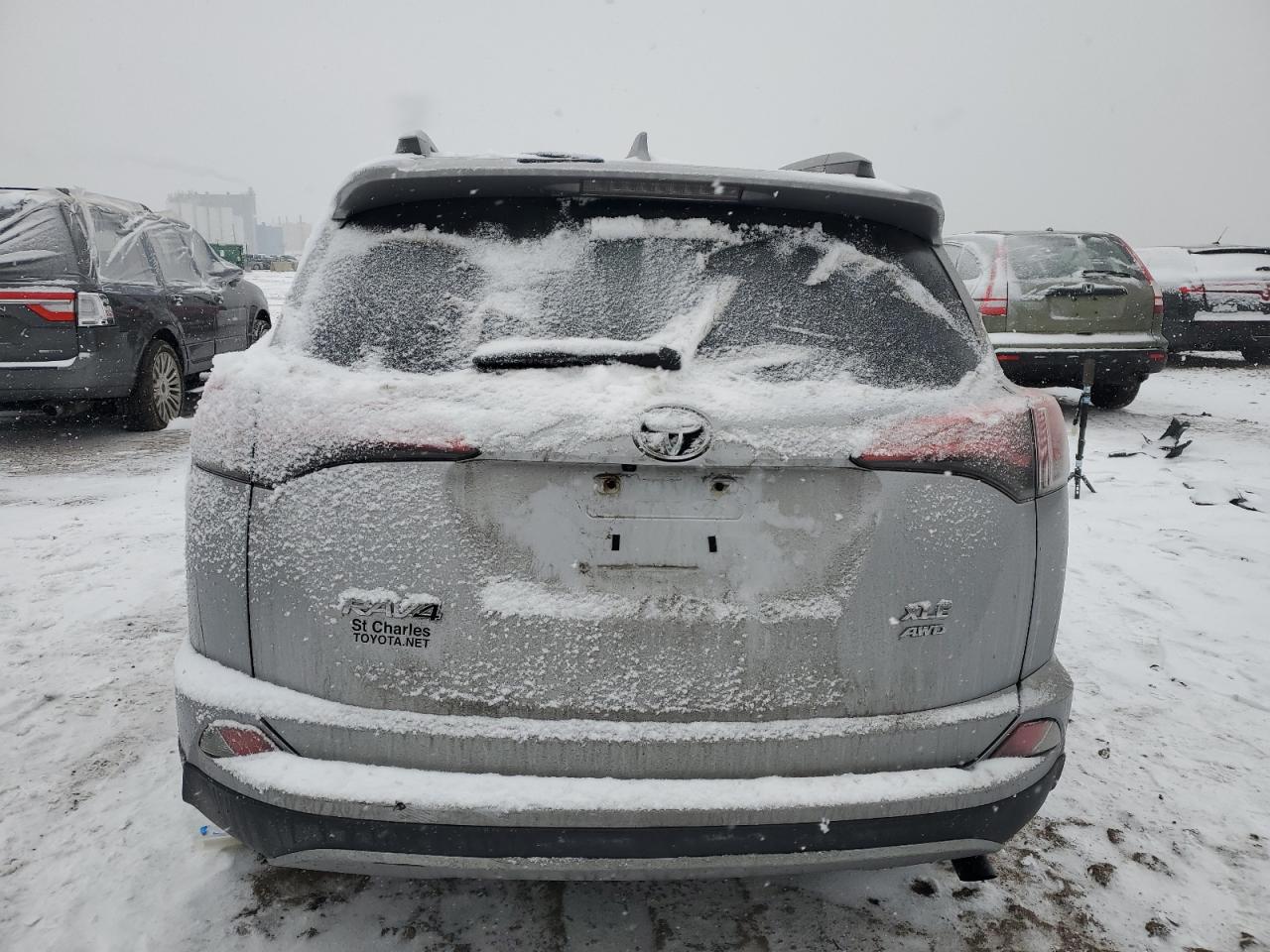 2017 Toyota RAV 4 - Image 6