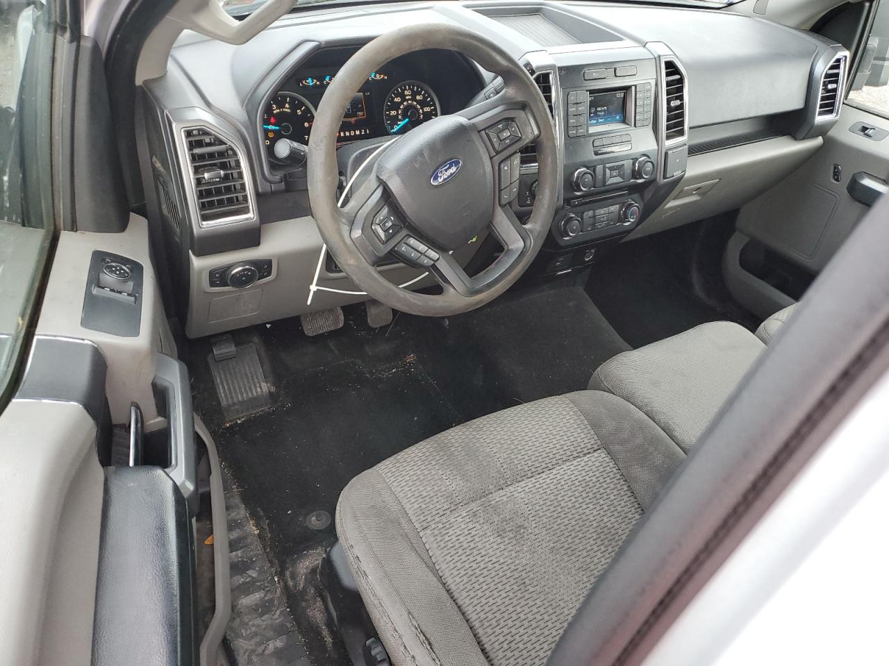 2016 Ford F-150 - Image 8