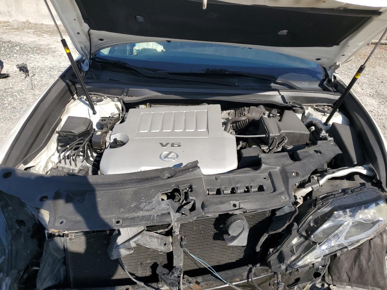 2018 Lexus ES - Image 12