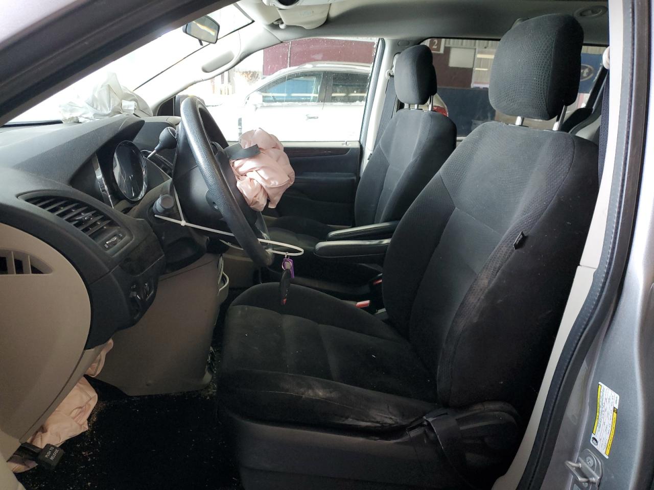 2016 Dodge Caravan - Image 7