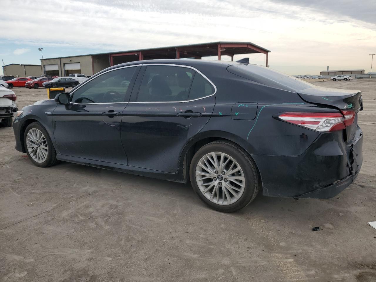 4T1B21HK3KU013279 TOYOTA CAMRY 2019
