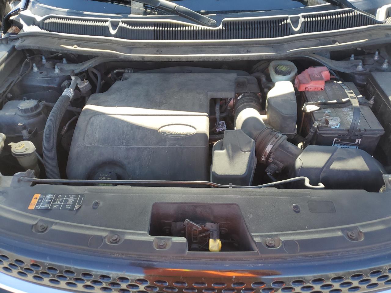 2014 Ford Explorer - Image 12