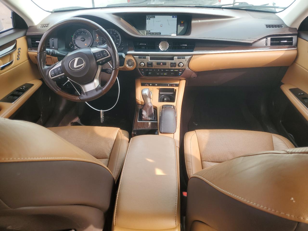 2016 Lexus ES - Image 8