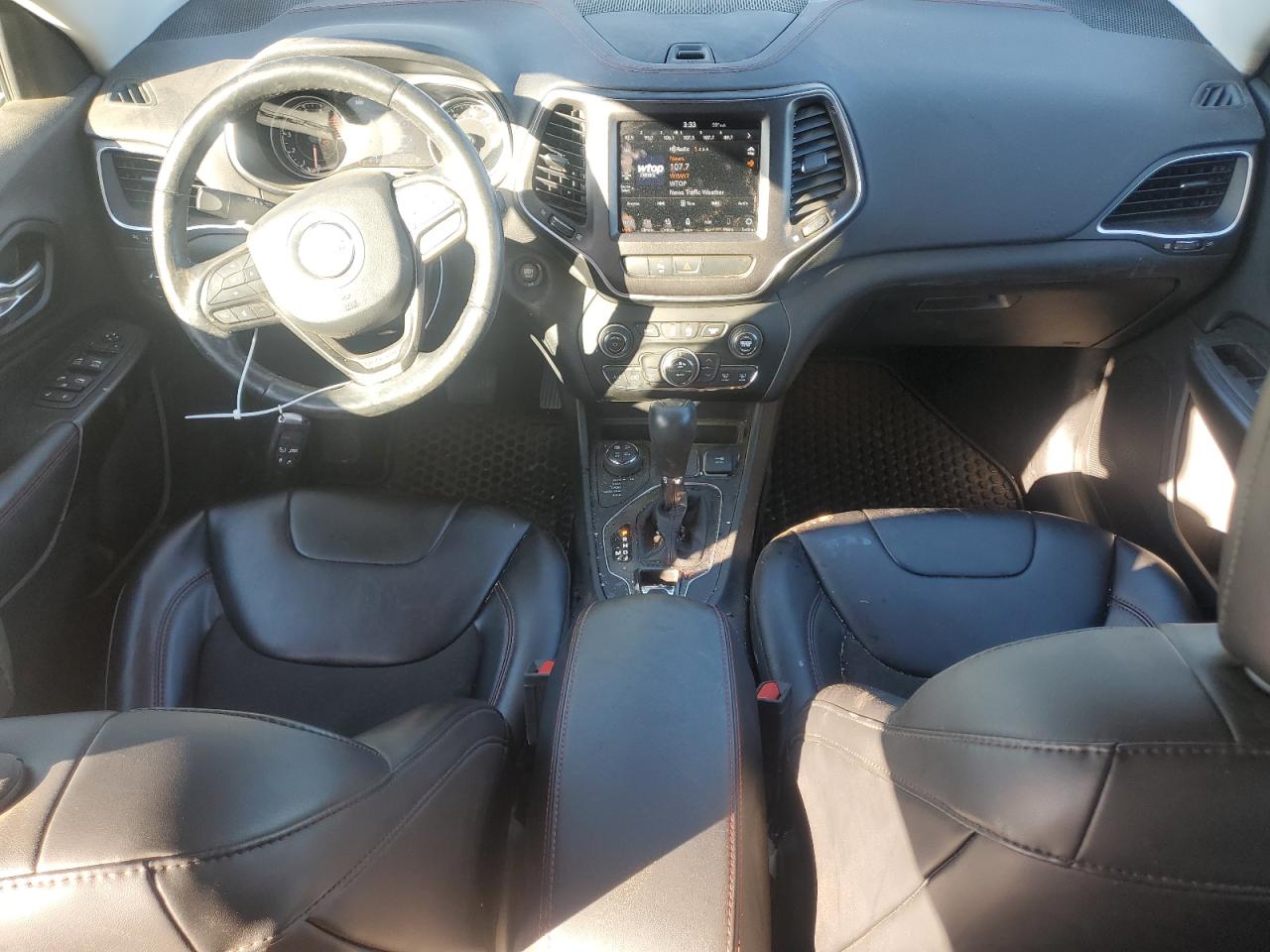 2020 Jeep Cherokee - Image 8