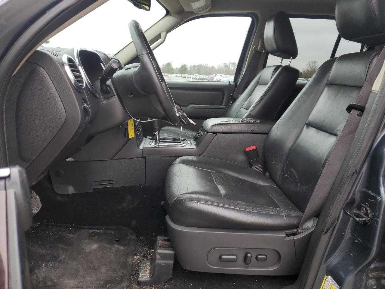 2009 Ford Explorer - Image 7