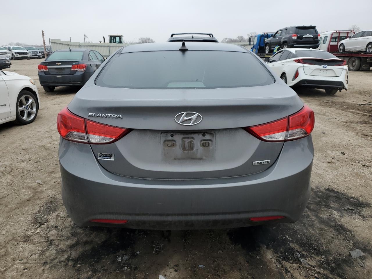 2013 Hyundai Elantra - Image 6