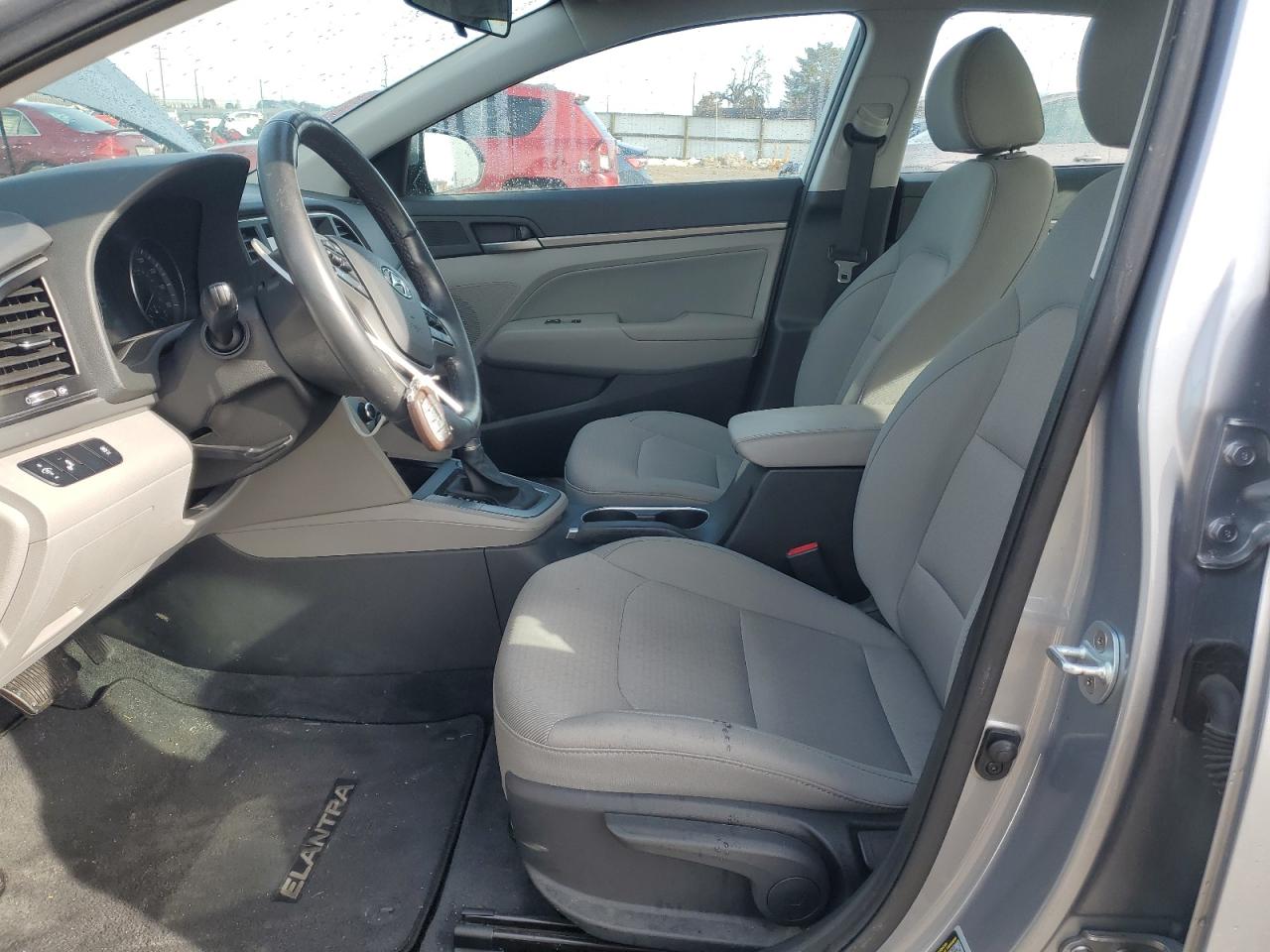 2017 Hyundai Elantra - Image 7