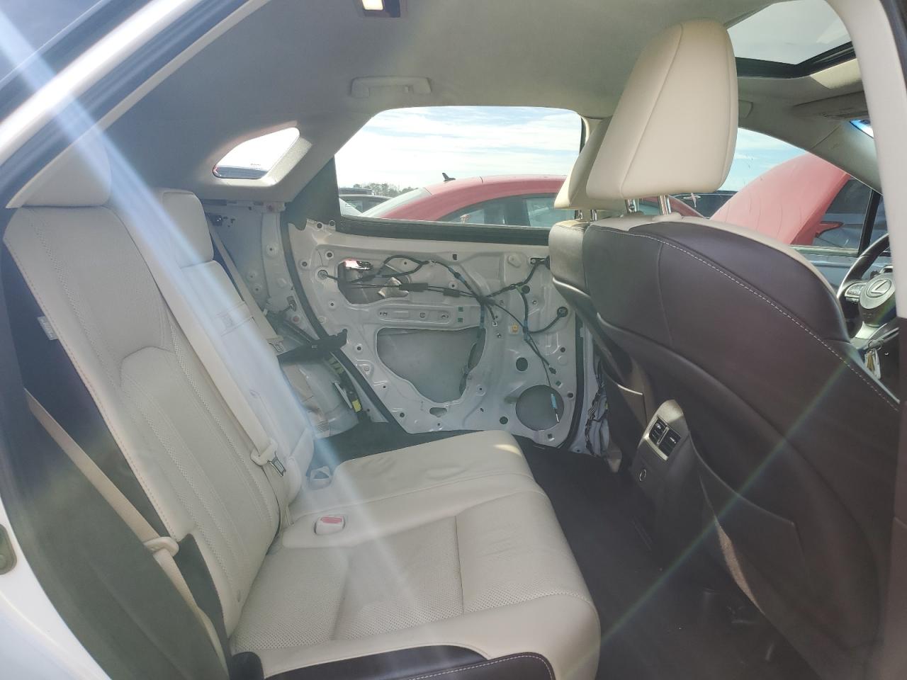 2017 Lexus RX - Image 11