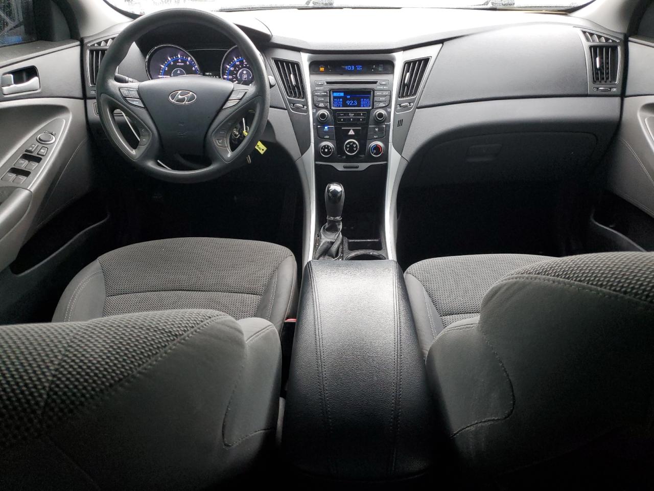 2014 Hyundai Sonata - Image 8