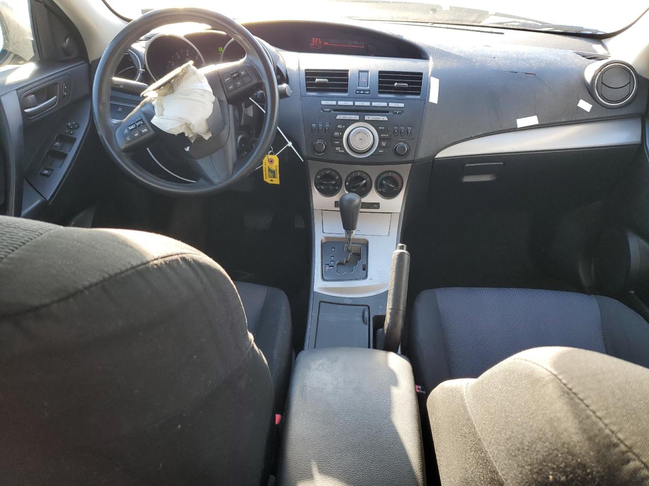 2010 Mazda 3 - Image 8
