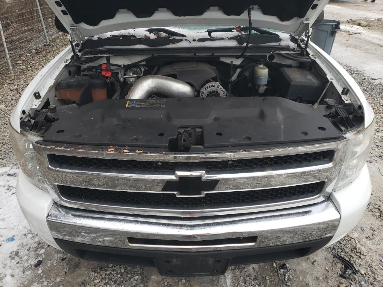 2010 Chevrolet Silverado - Image 11