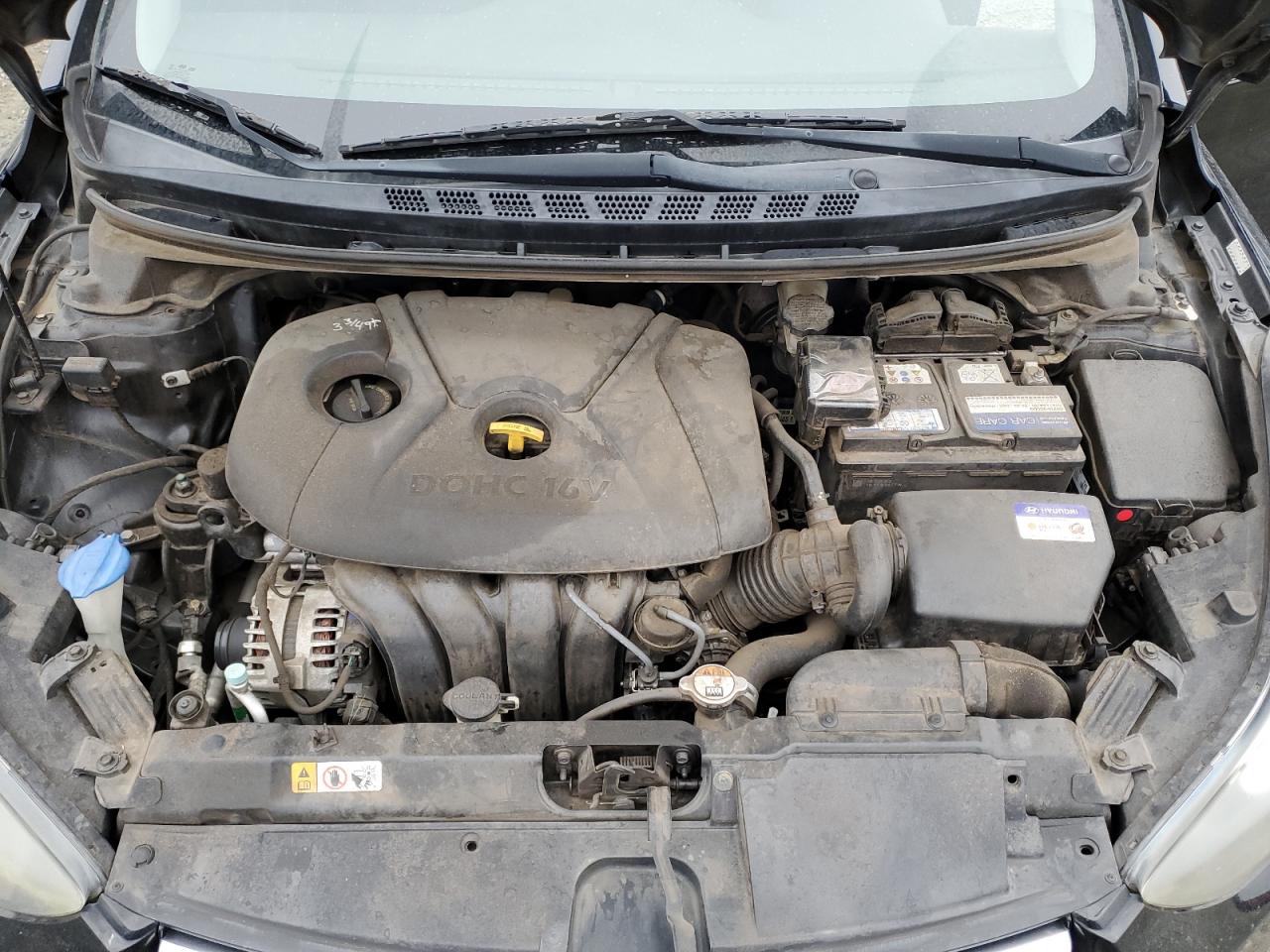 2016 Hyundai Elantra - Image 11