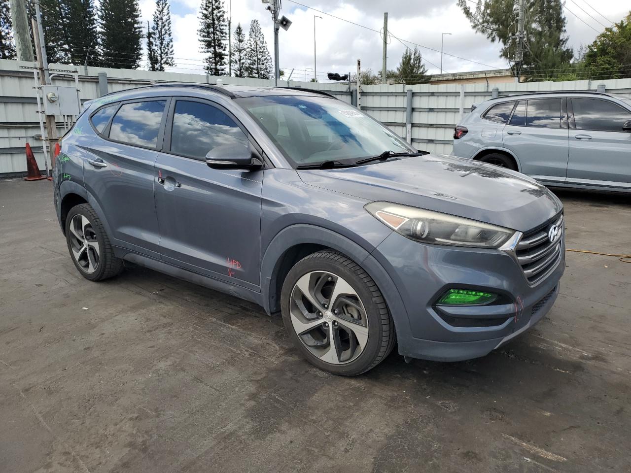 2016 Hyundai Tucson - Image 4