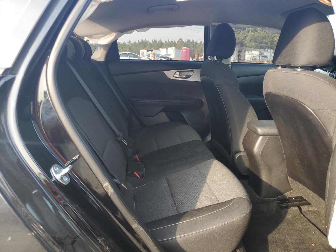 2023 Kia Forte - Image 10