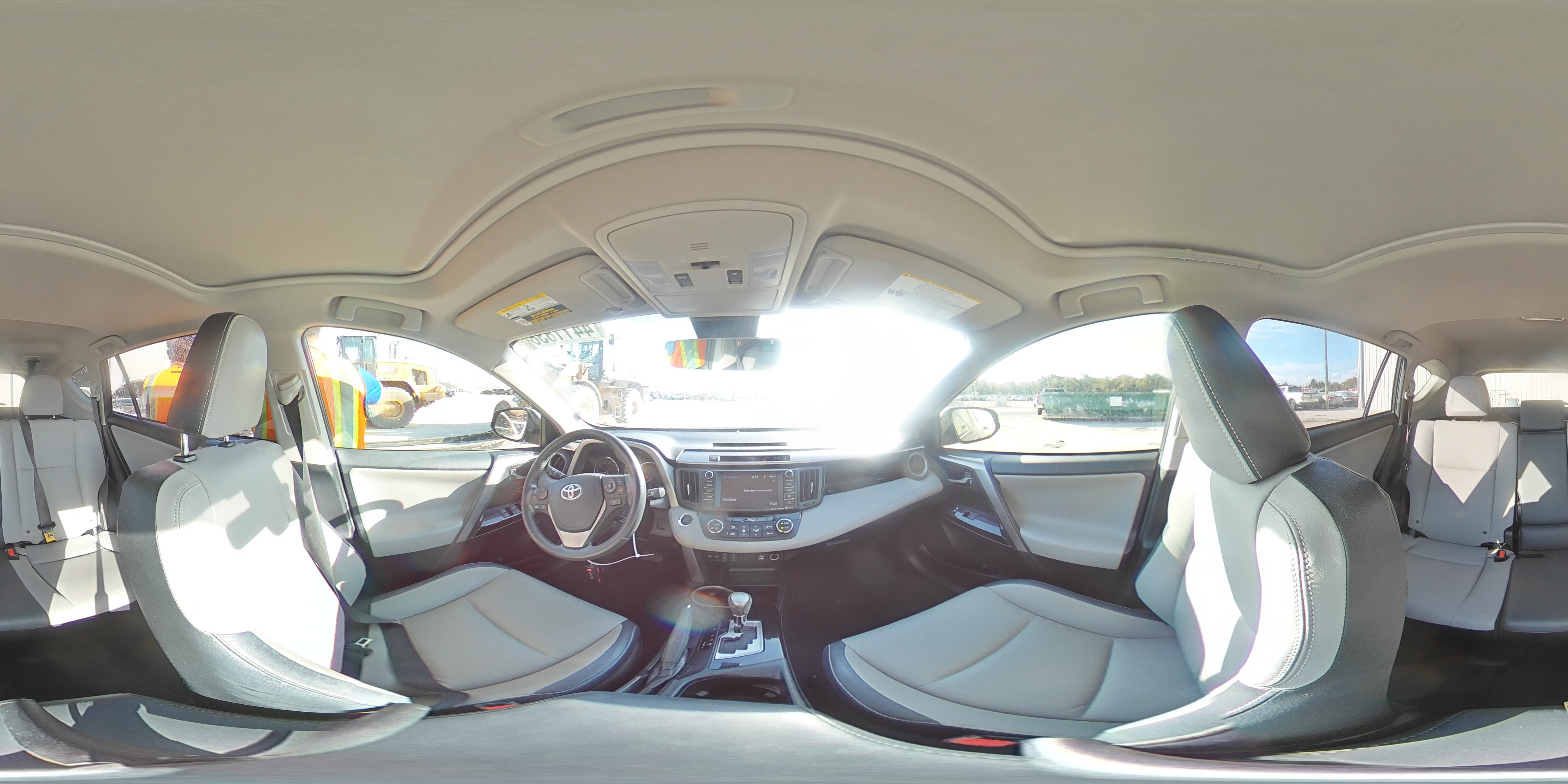 2017 Toyota RAV 4 - Image 15