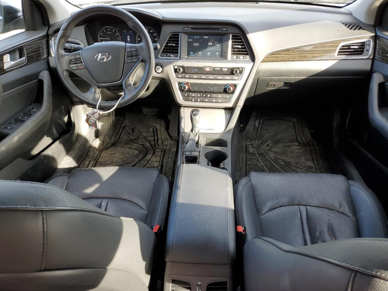 2016 Hyundai Sonata - Image 8