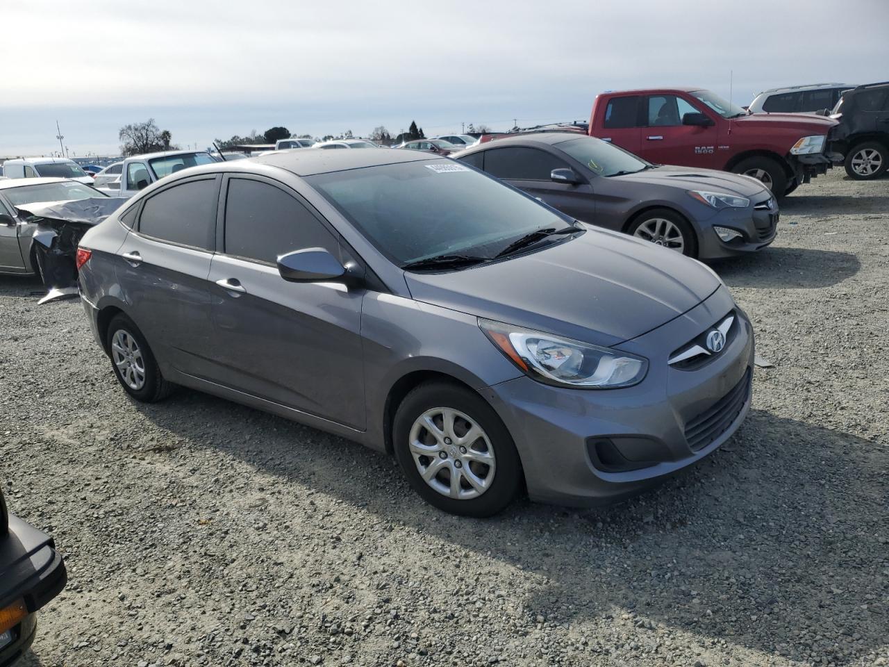 2014 Hyundai Accent - Image 4