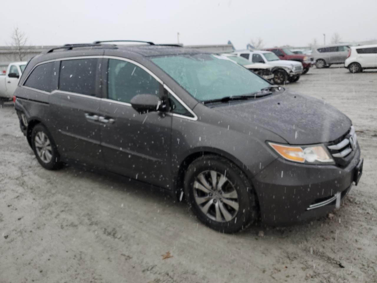 2015 Honda Odyssey - Image 4