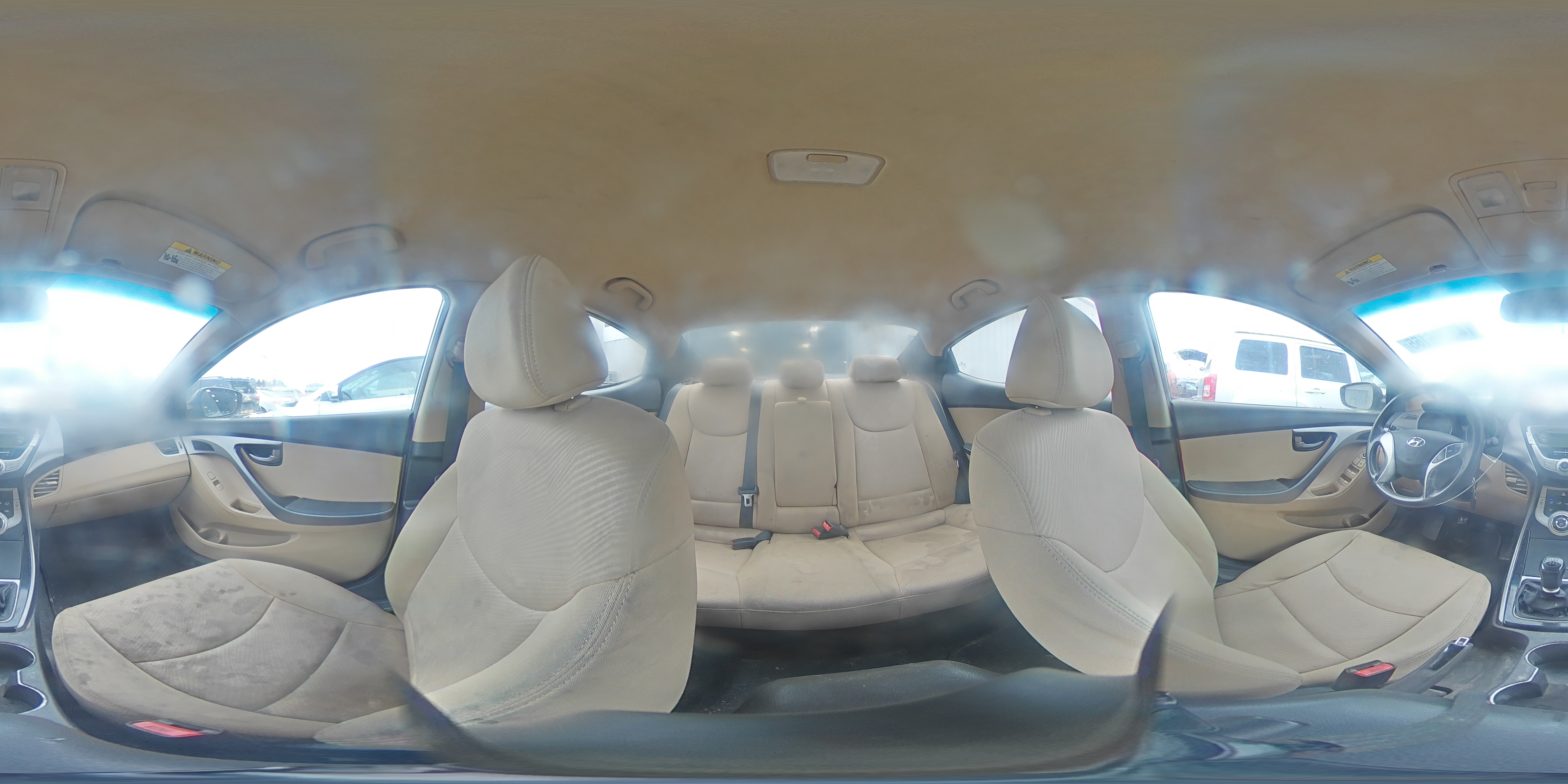 2012 Hyundai Elantra - Image 14