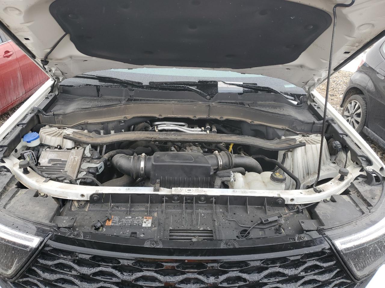 2021 Ford Explorer - Image 11