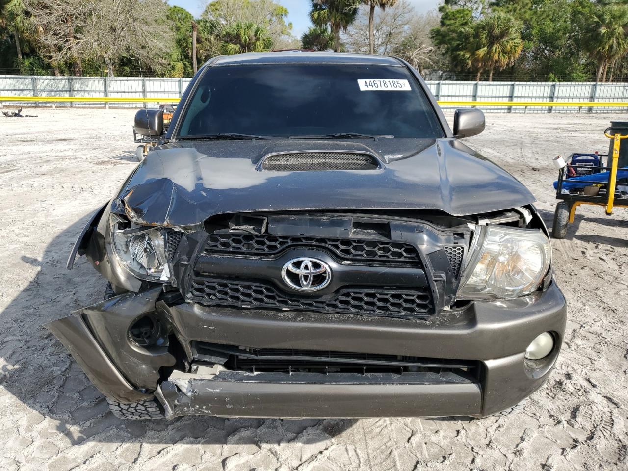 2011 Toyota Tacoma - Image 5