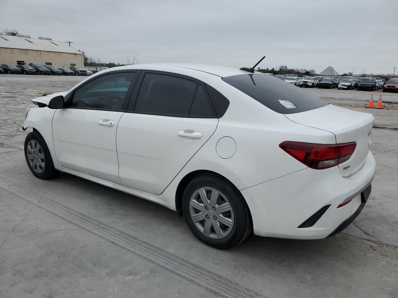 2023 Kia Rio - Image 2