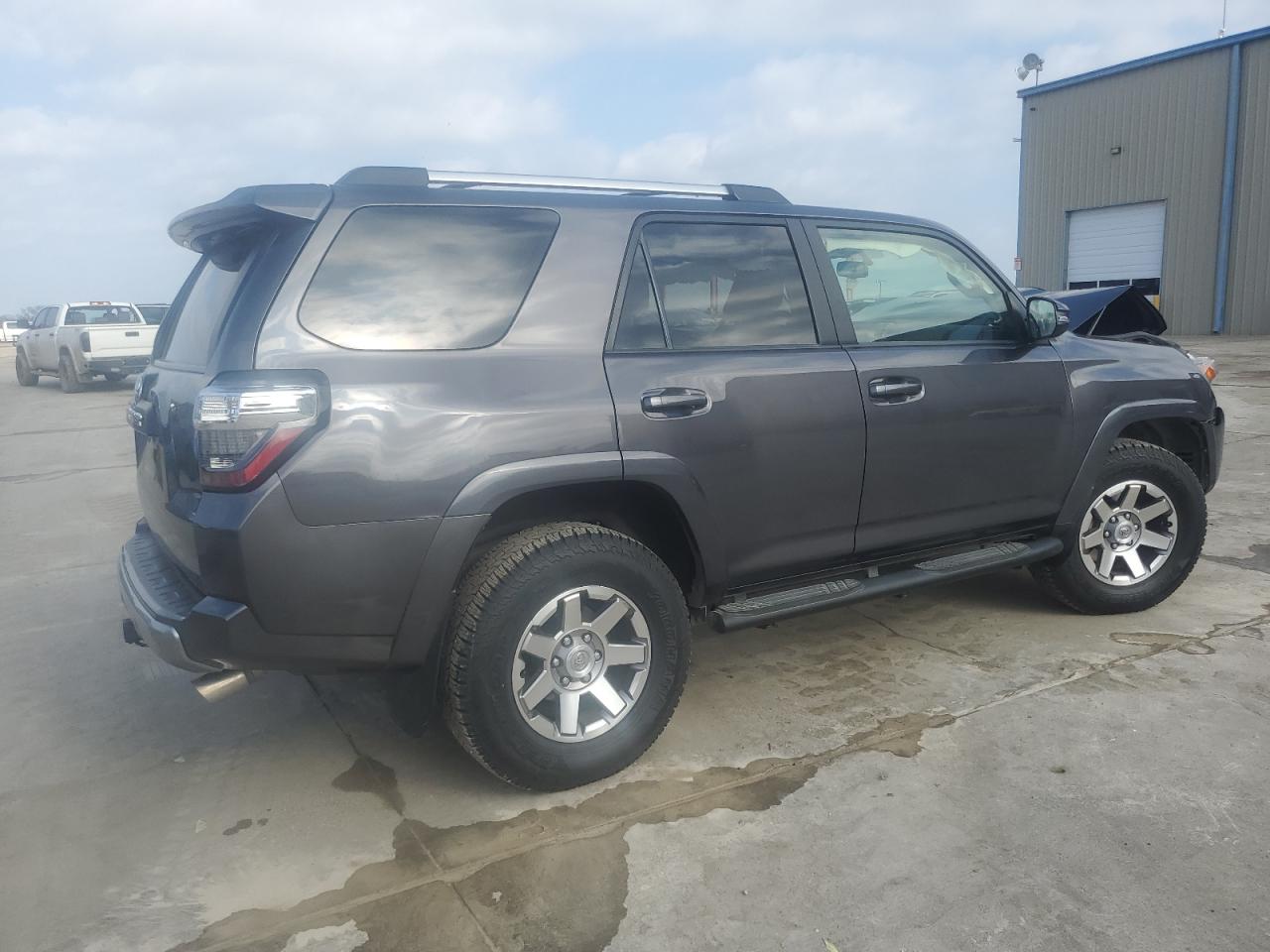 2016 Toyota 4Runner - Image 3
