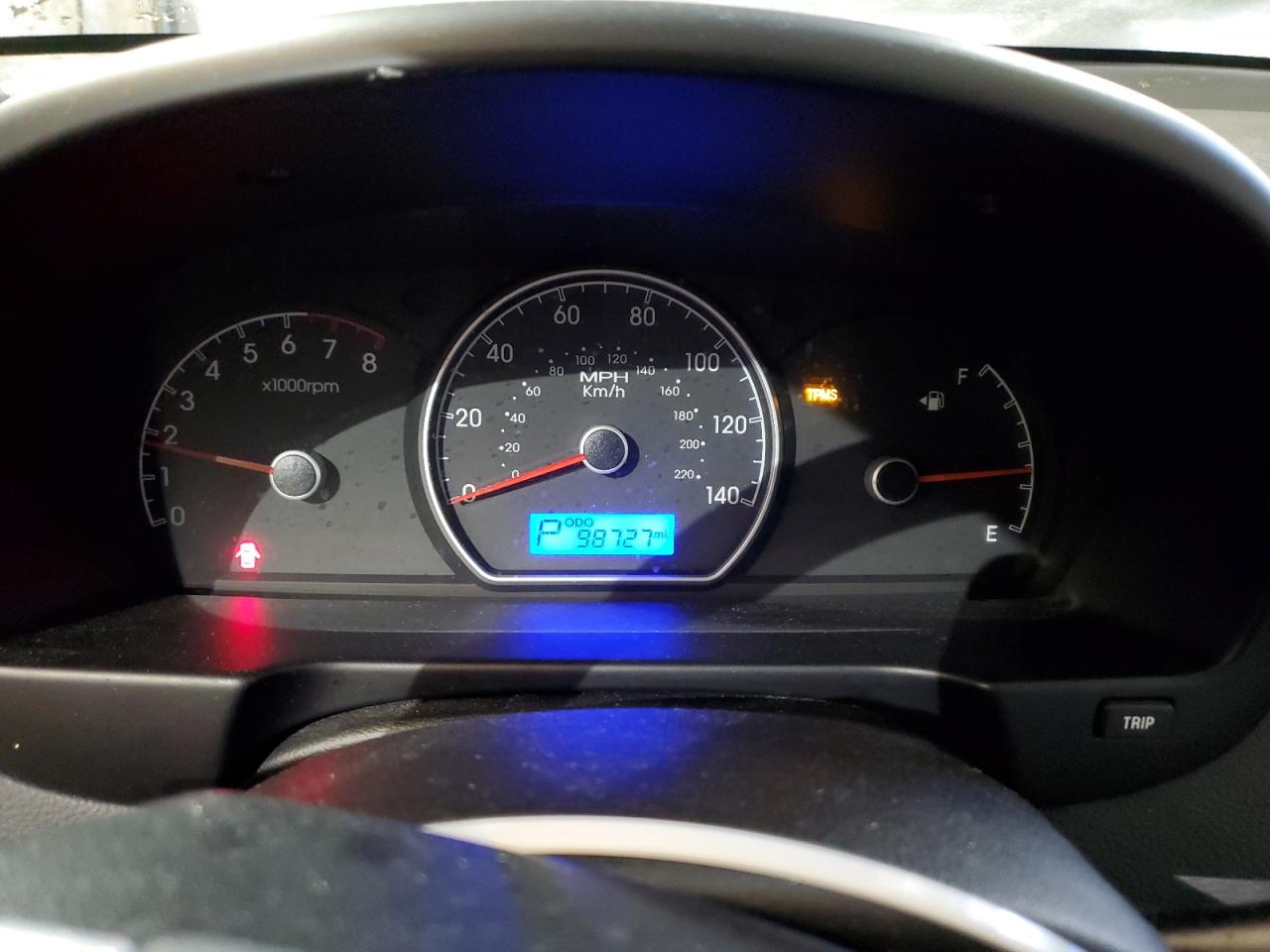 2009 Hyundai Elantra - Image 9