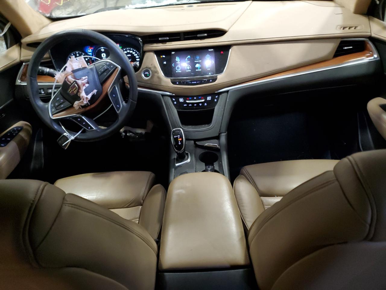 2017 Cadillac XT5 - Image 8