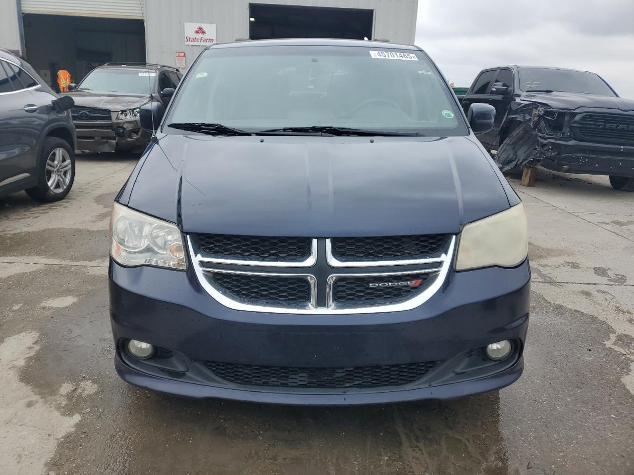 2014 Dodge Caravan - Image 5