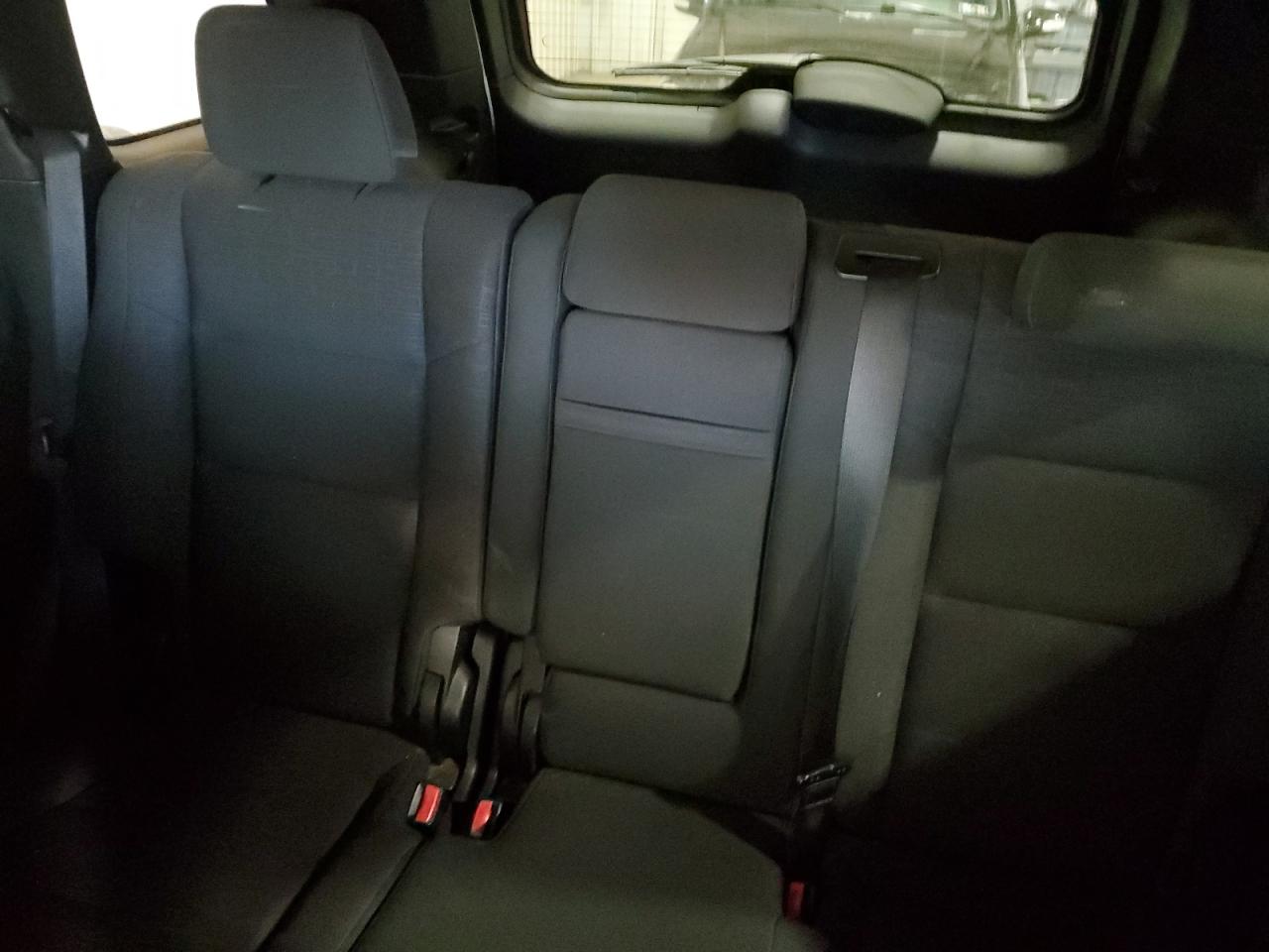 2012 Jeep Grand Cherokee - Image 10