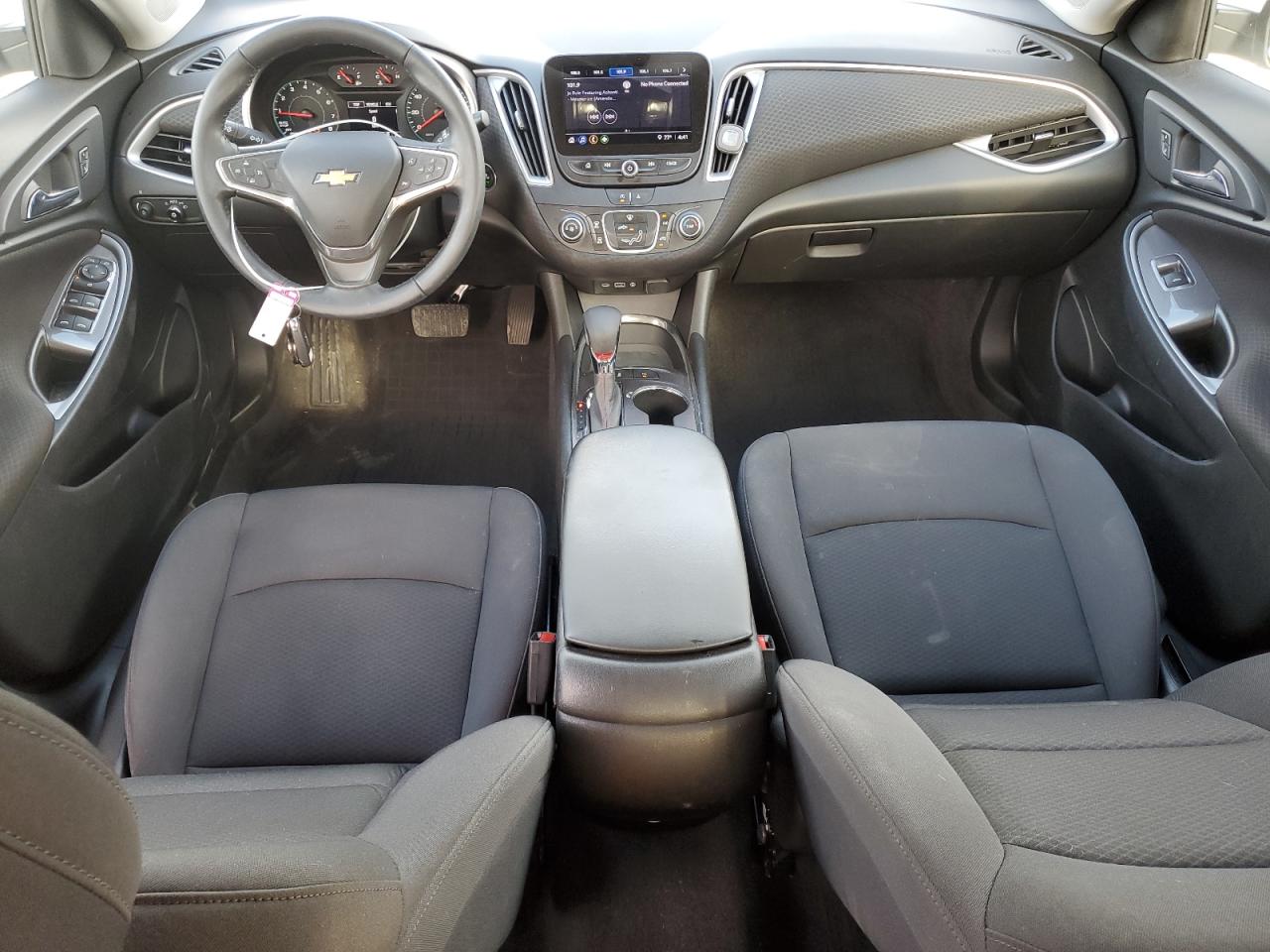 2022 Chevrolet Malibu - Image 8