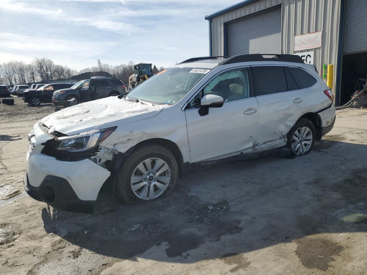 2018 Subaru Outback - Image 1