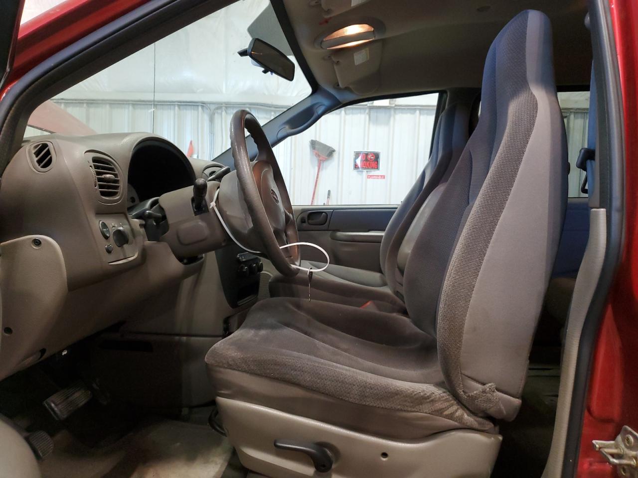2002 Dodge Caravan - Image 7