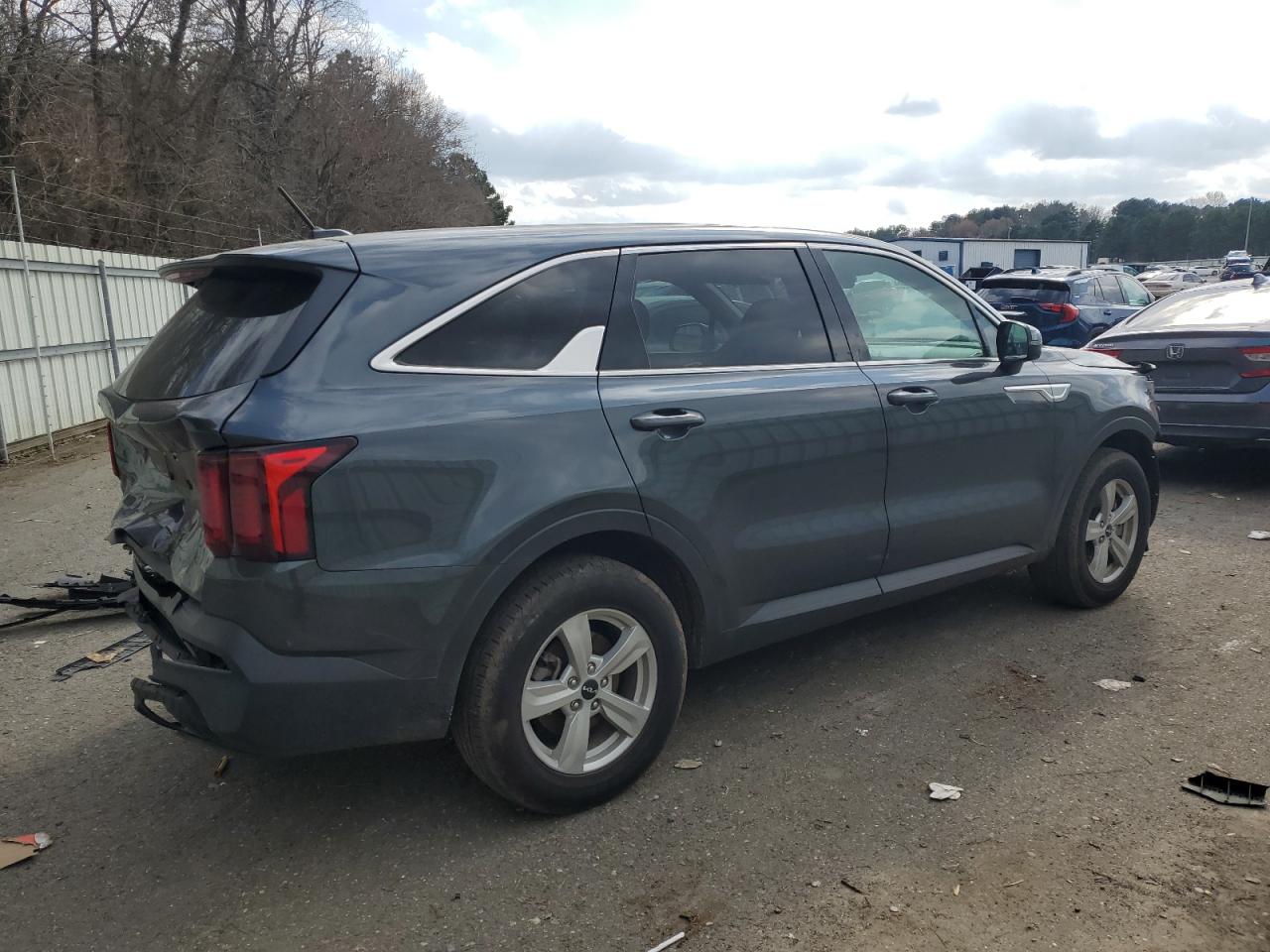2023 Kia Sorento - Image 3