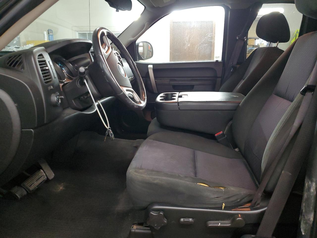 2010 Chevrolet Silverado - Image 7