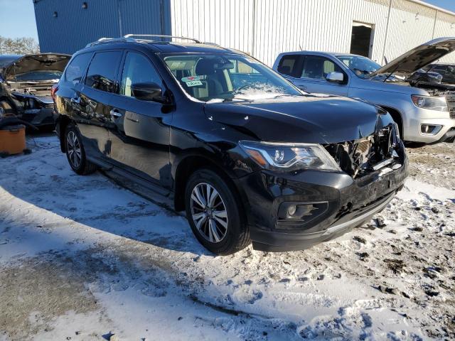  NISSAN PATHFINDER 2017 Чорний