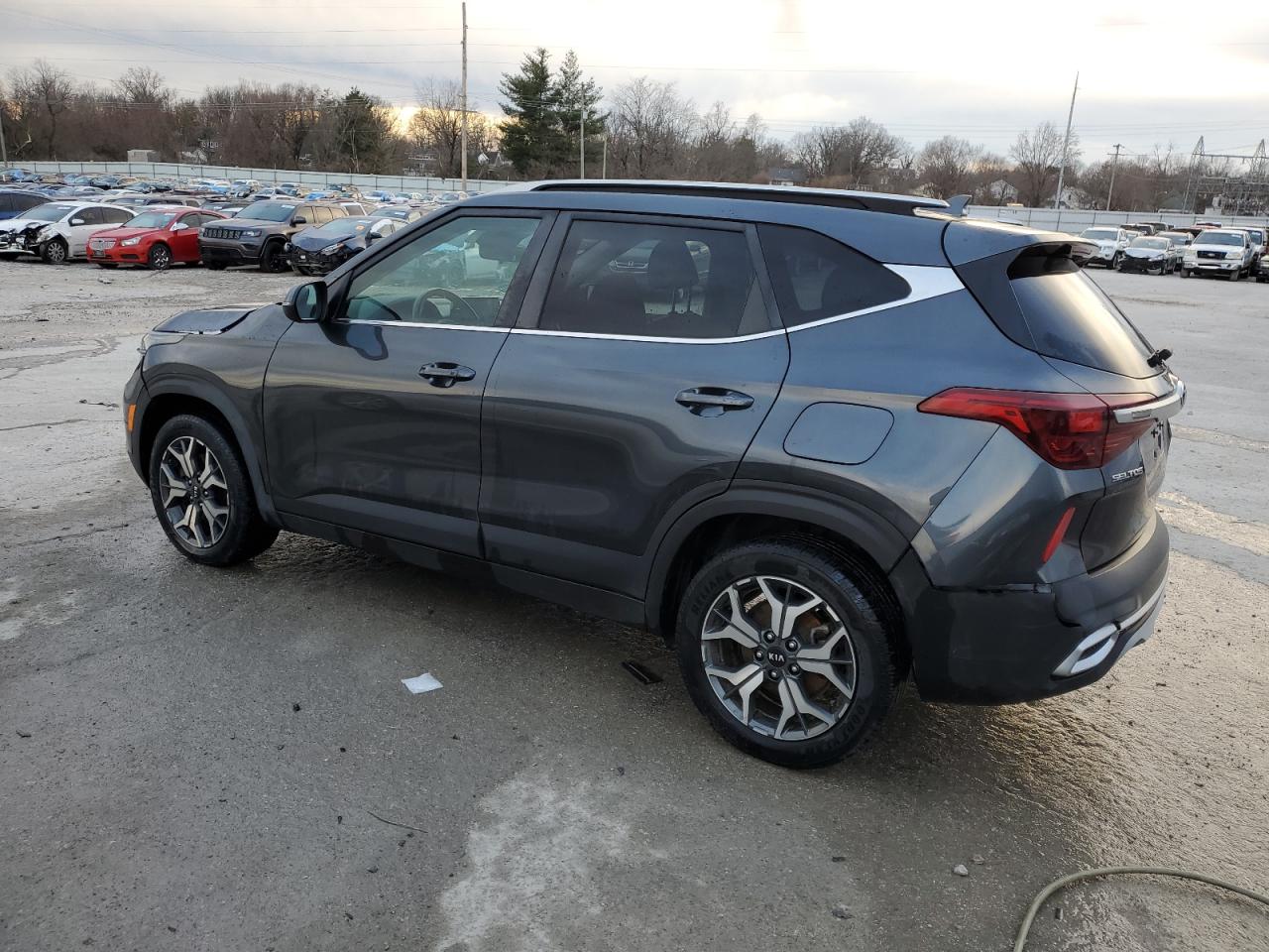 2021 Kia Seltos - Image 2