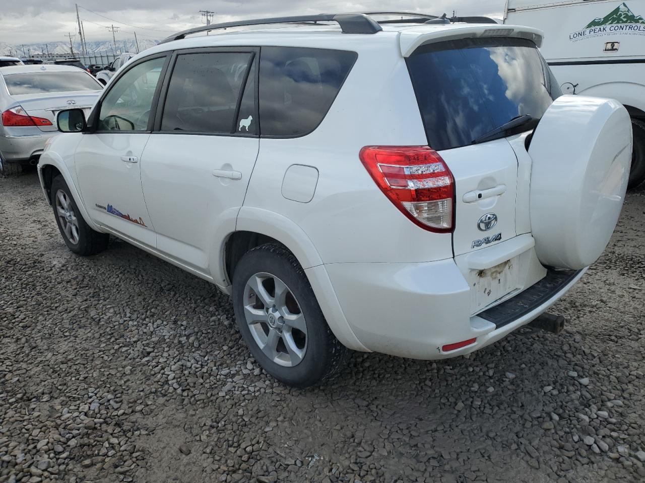 2011 Toyota RAV 4 - Image 2