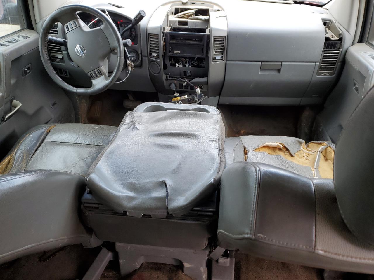 2005 Nissan Titan - Image 8