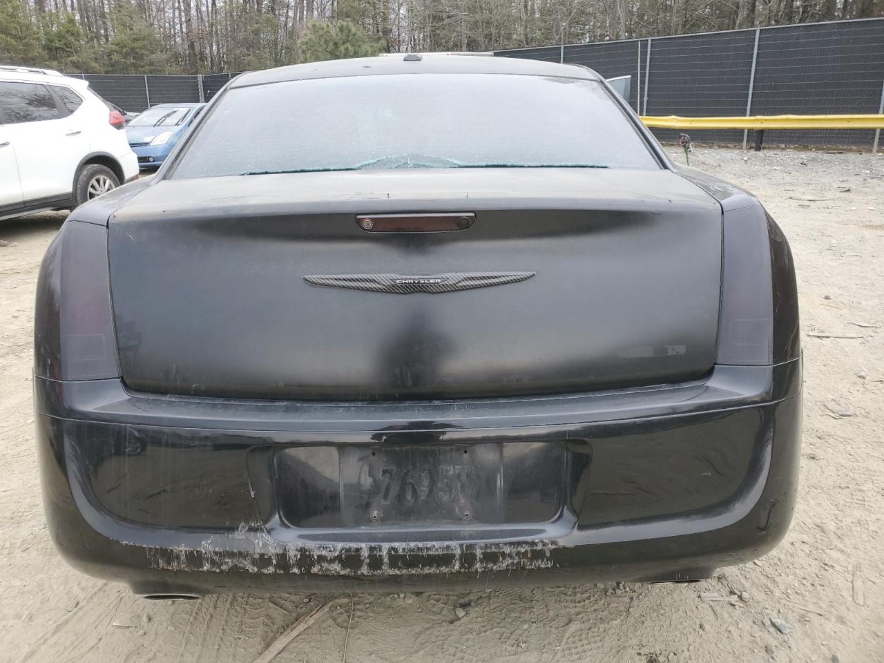 2014 Chrysler 300 - Image 6